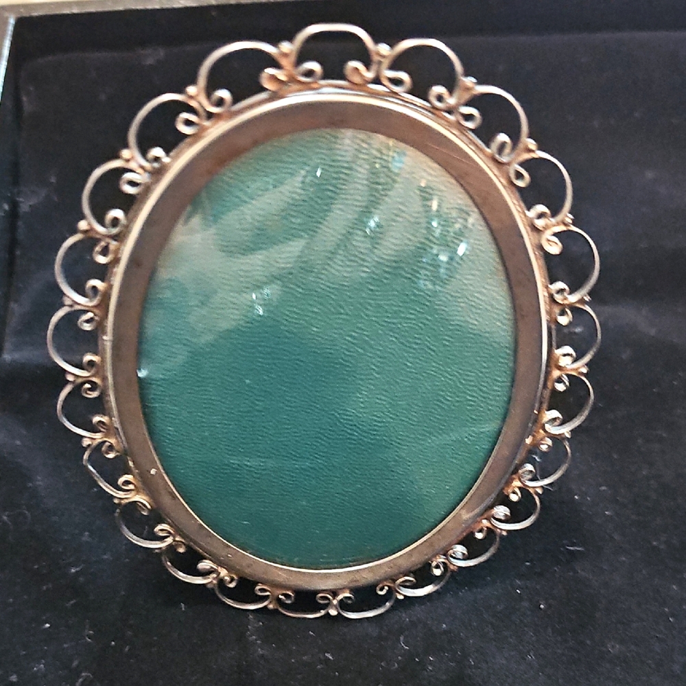 Victorian Sterling Silver Oval Picture Frame